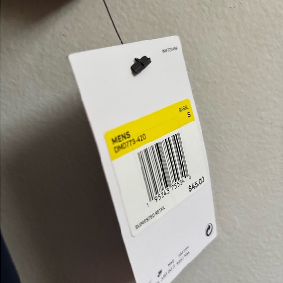 Nike Navy Blue and White Button-Up Shirt NWT Mens small - Picture 4 of 6